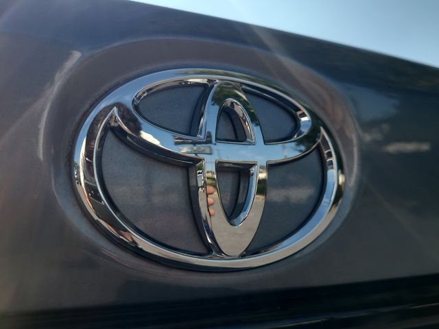 2023 Toyota Corolla LE photo 21