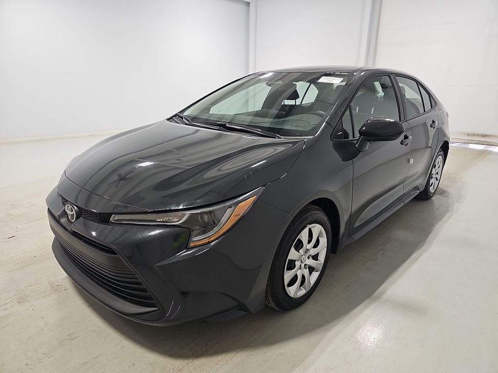 Used 2025 Toyota Corolla LE with VIN 5YFB4MDE8SP297294 for sale in Kansas City