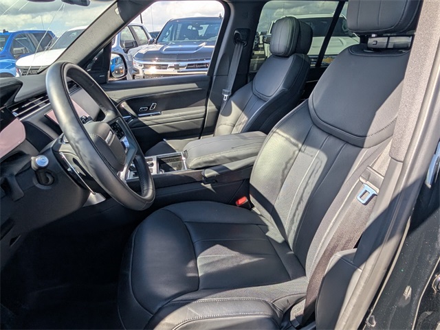 Used 2023 Santorini Black Land Rover SE image 6