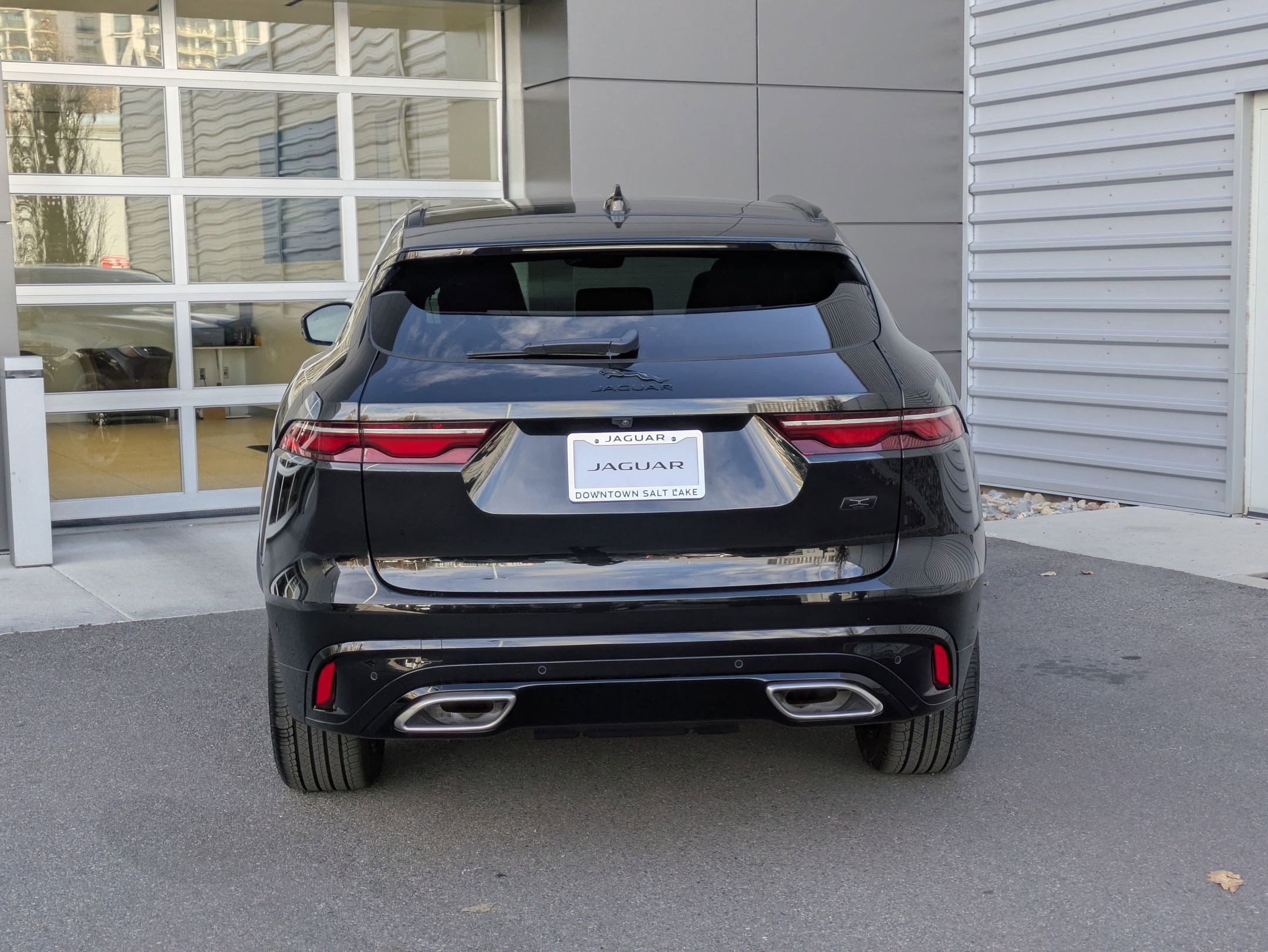 2026 Jaguar F-PACE P400 R-Dynamic S photo 3