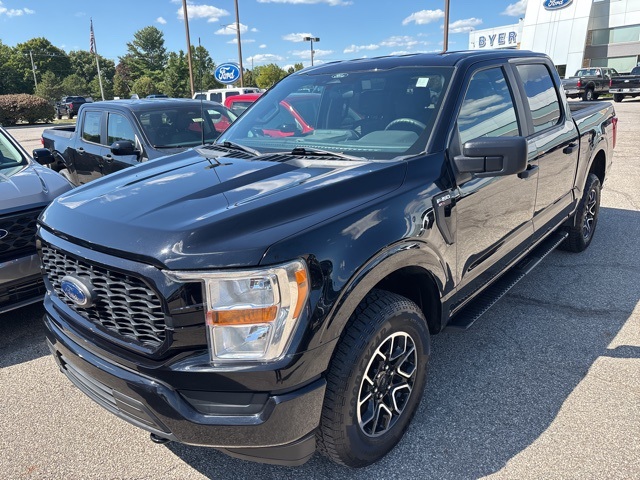 2022 Ford F-150 XL photo 2