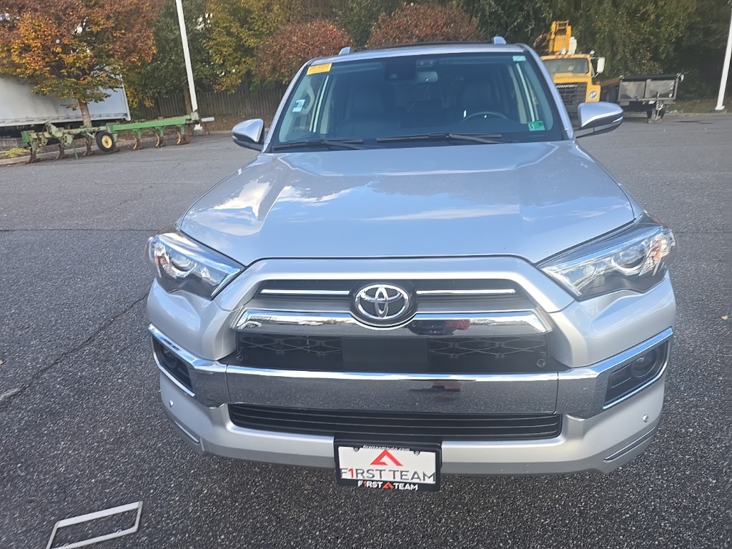 2021 Toyota 4Runner Limited photo 2
