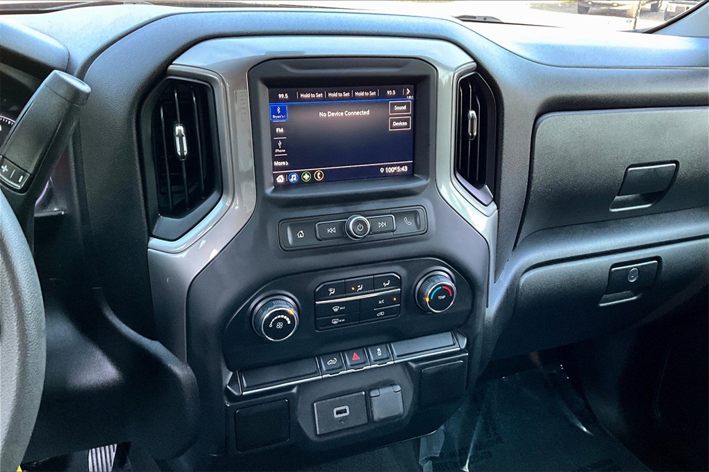 2020 Chevrolet Silverado 1500 Custom photo 8