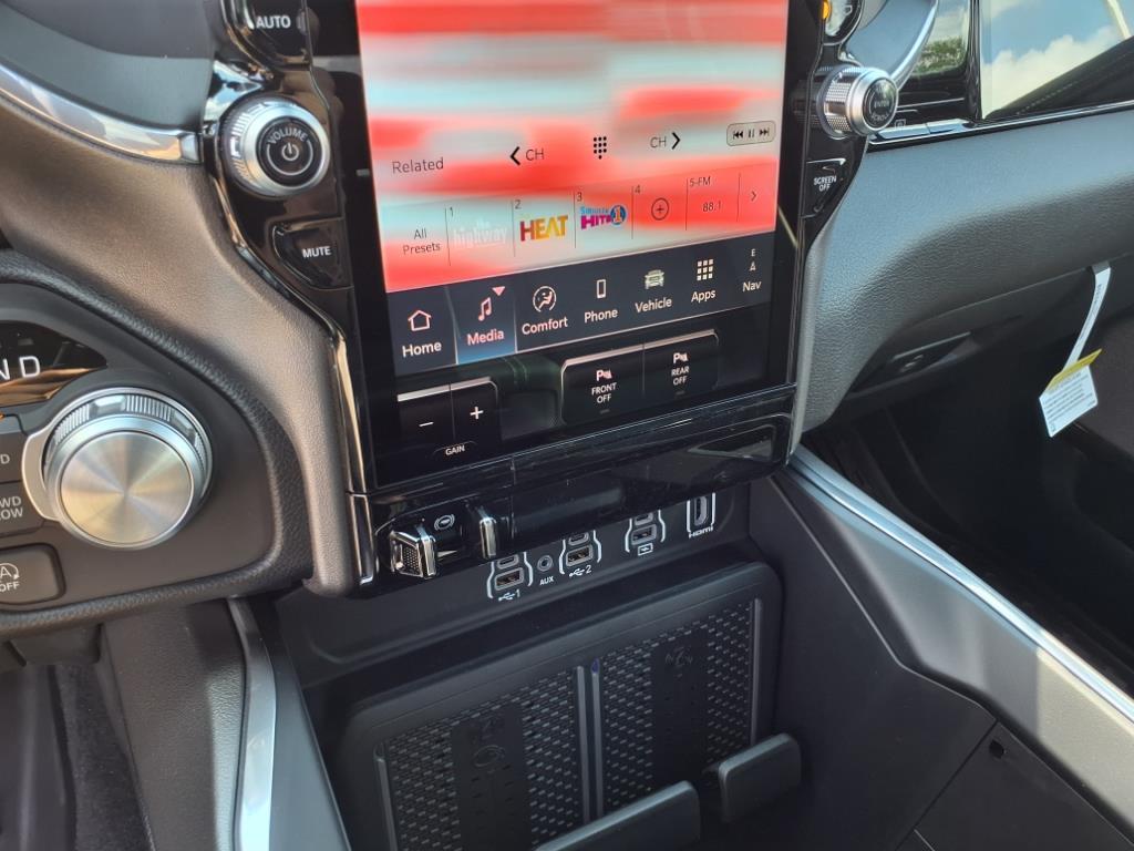 2026 Ram 1500 Laramie photo 11