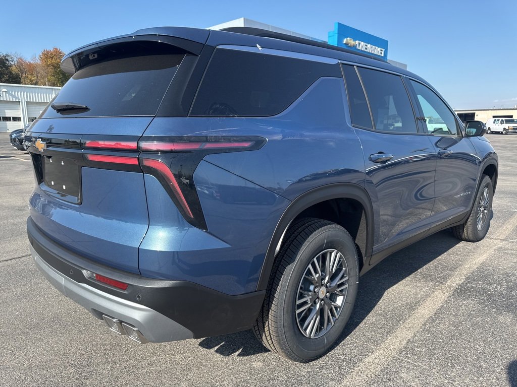 2026 Chevrolet Traverse photo 3