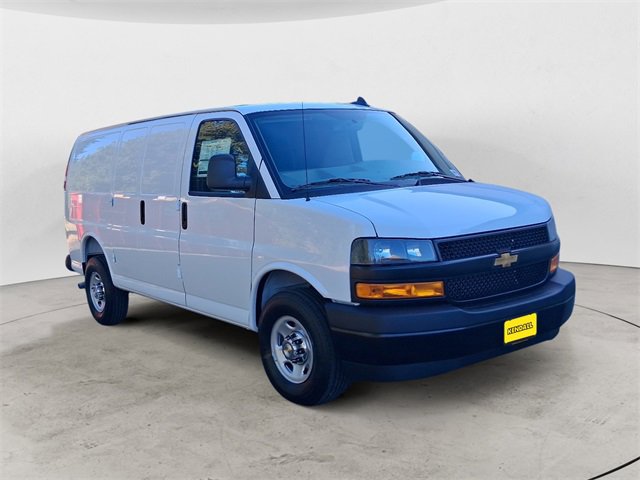 2025 Chevrolet Express Cargo 2500 photo 4