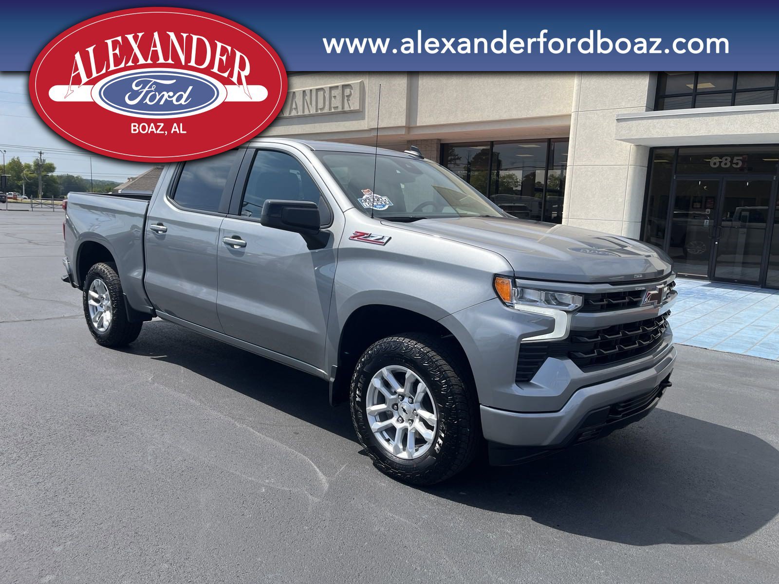 2024 Chevrolet Silverado 1500 RST photo 3