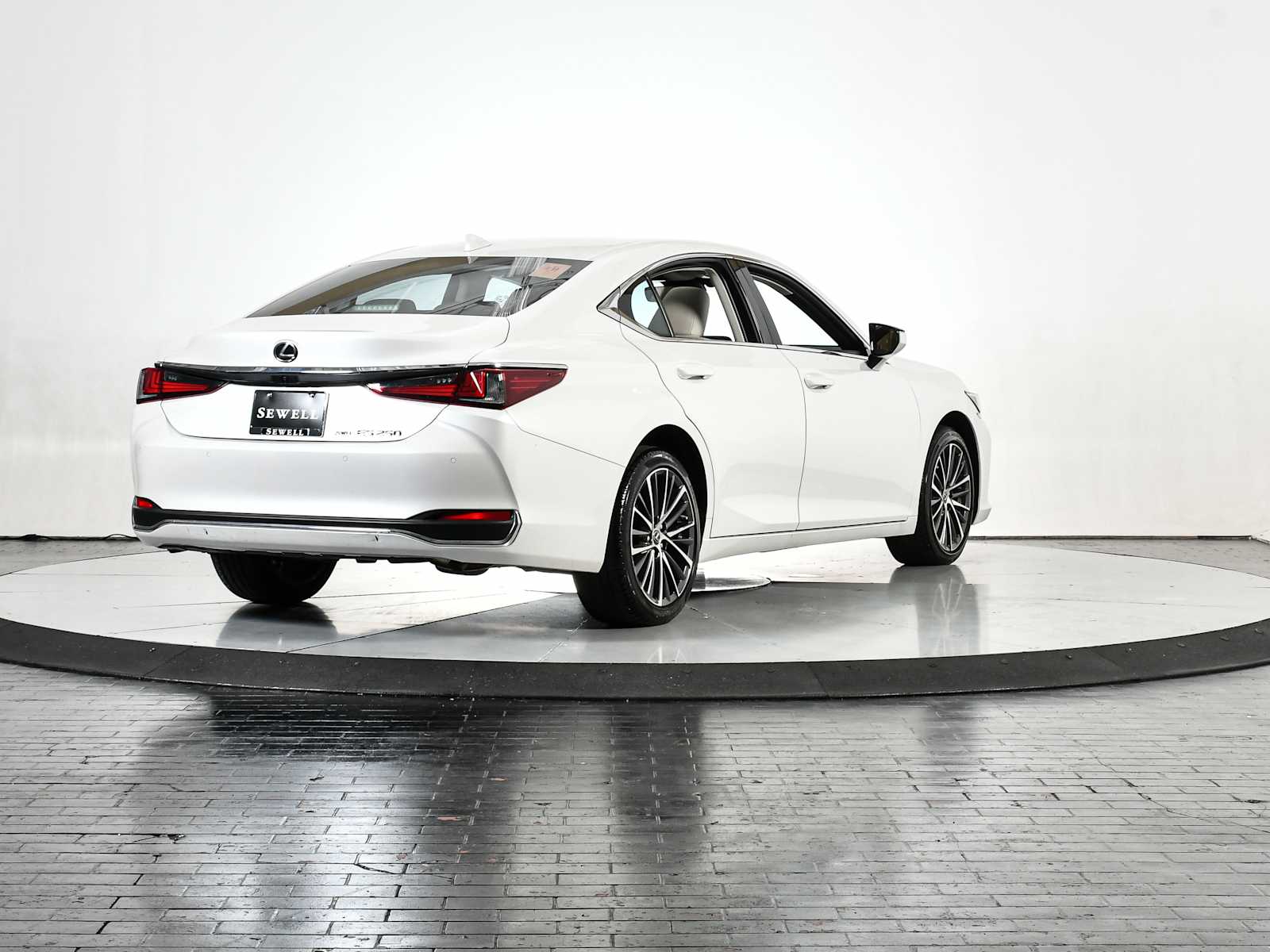 2024 Lexus ES 250 Premium photo 5