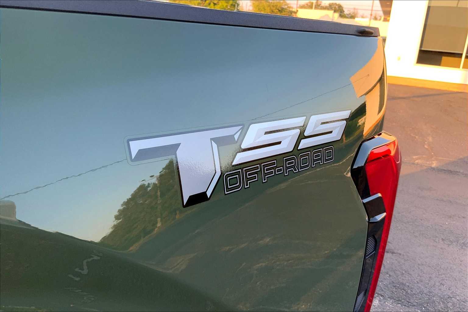 2022 Toyota Tundra SR5 photo 32
