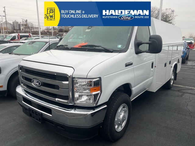 2026 Ford E-Series Cutaway Base's photo