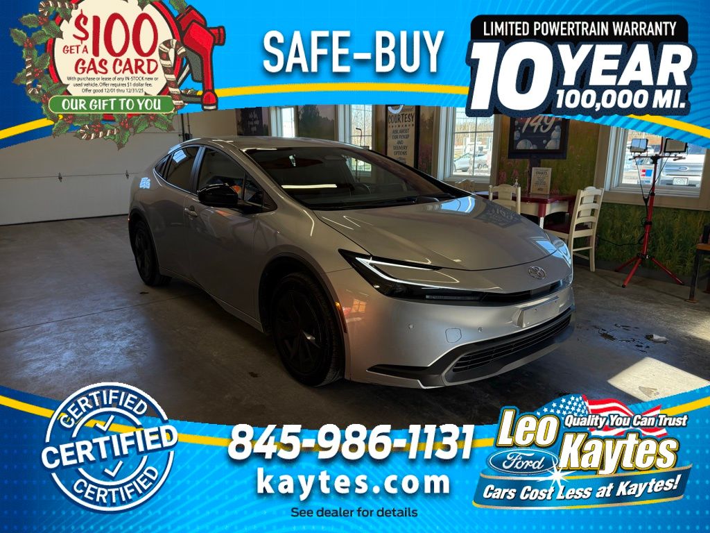 2024 Toyota Prius Limited's photo