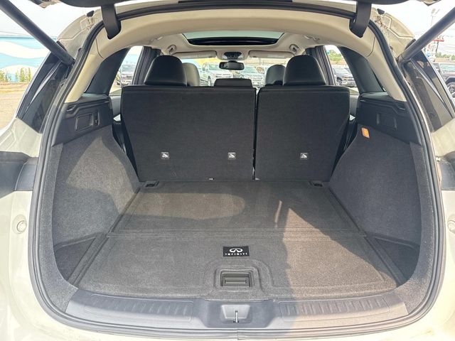 2022 Infiniti QX50 Luxe photo 7
