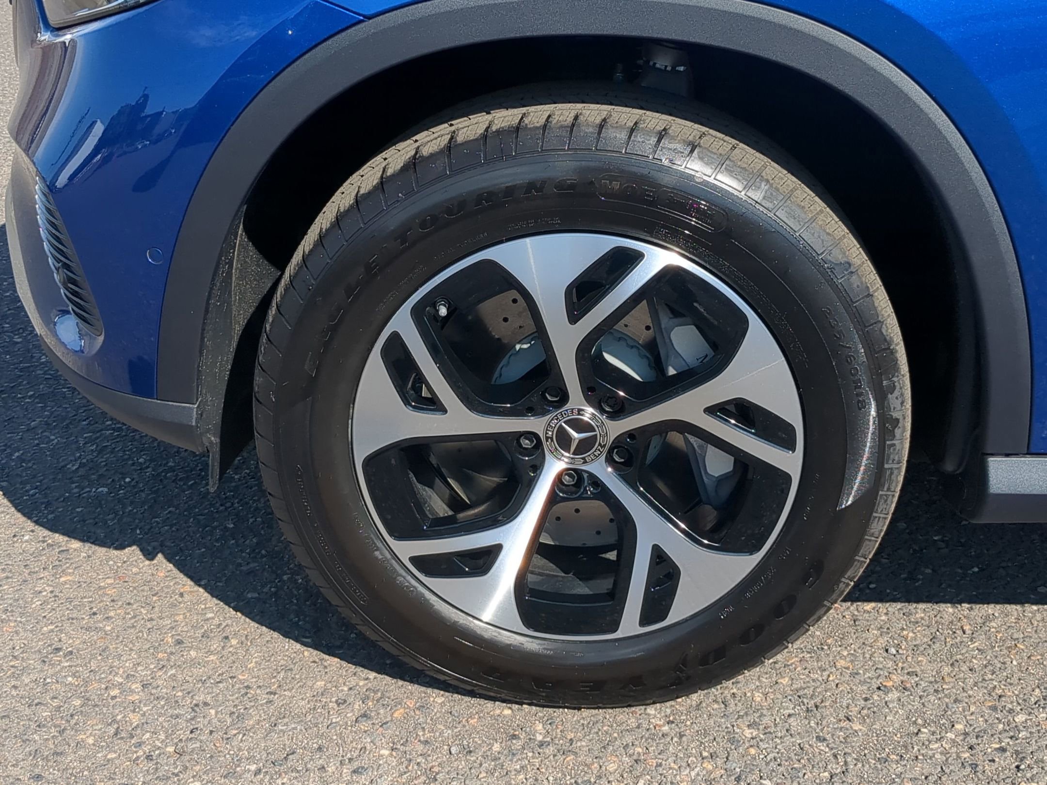 2026 Mercedes Benz GLC 350e 4MATIC photo 3