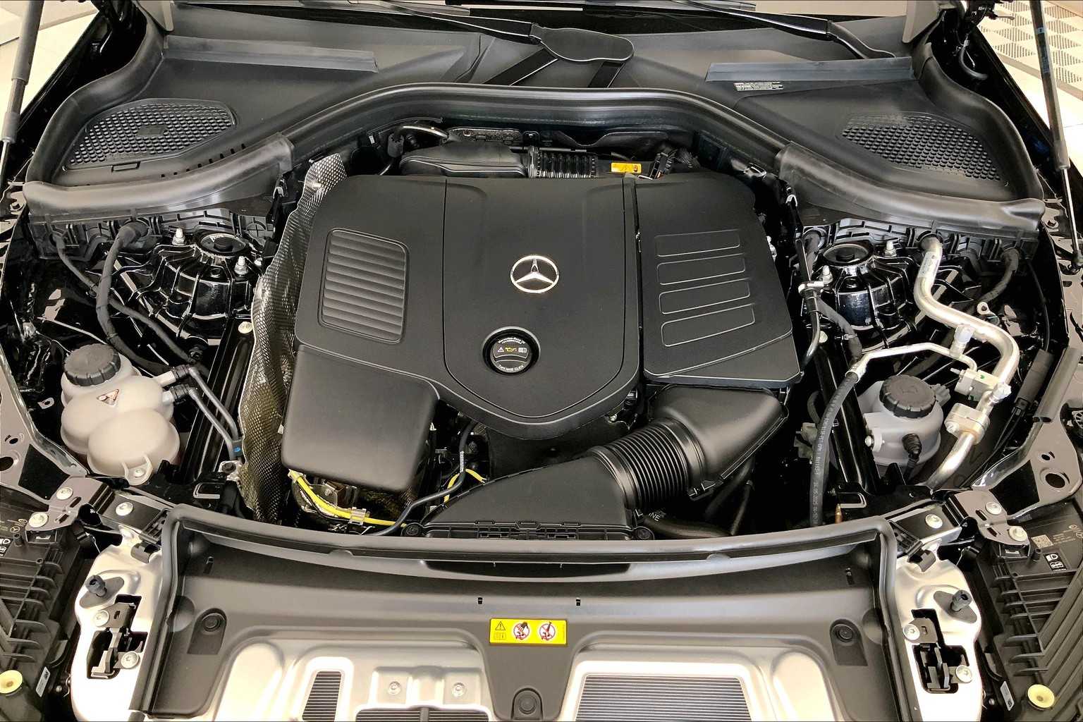 2026 Mercedes Benz GLC 300 4MATIC photo 7