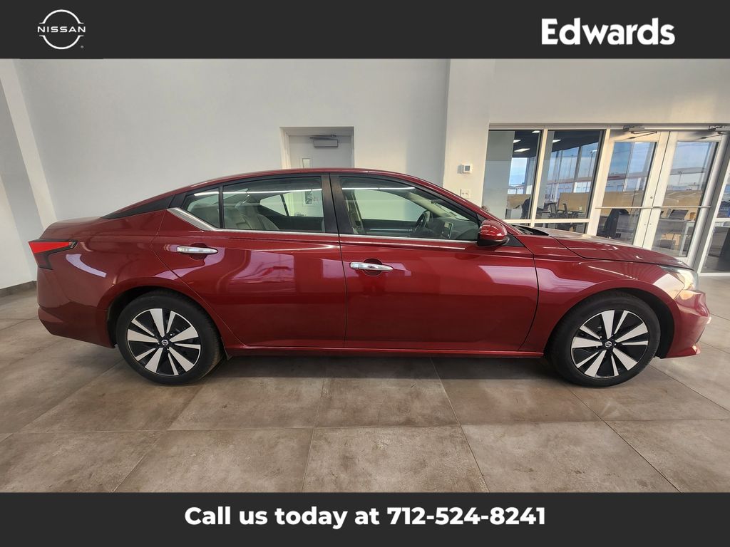 2022 Nissan Altima SV
