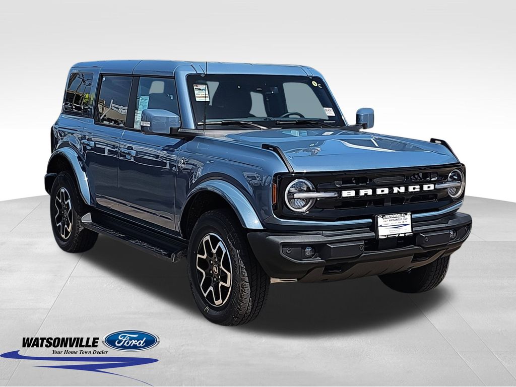 2025 Ford Bronco 4-Door Outer Banks's photo