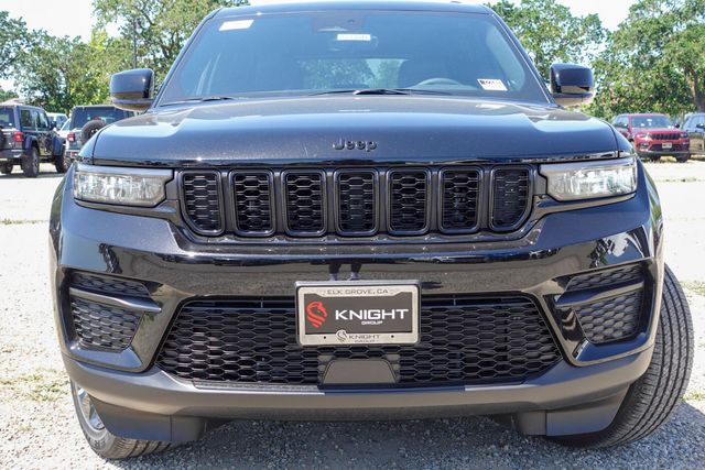 2025 Jeep Grand Cherokee Altitude X photo 3