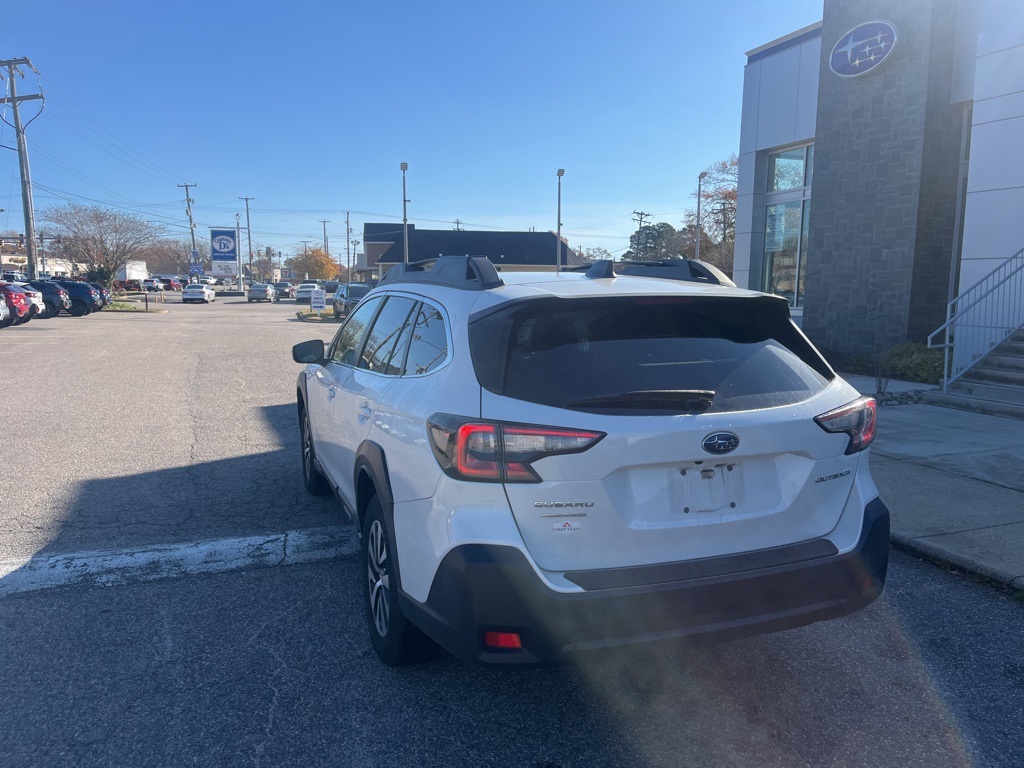 2023 Subaru Outback Premium photo 3