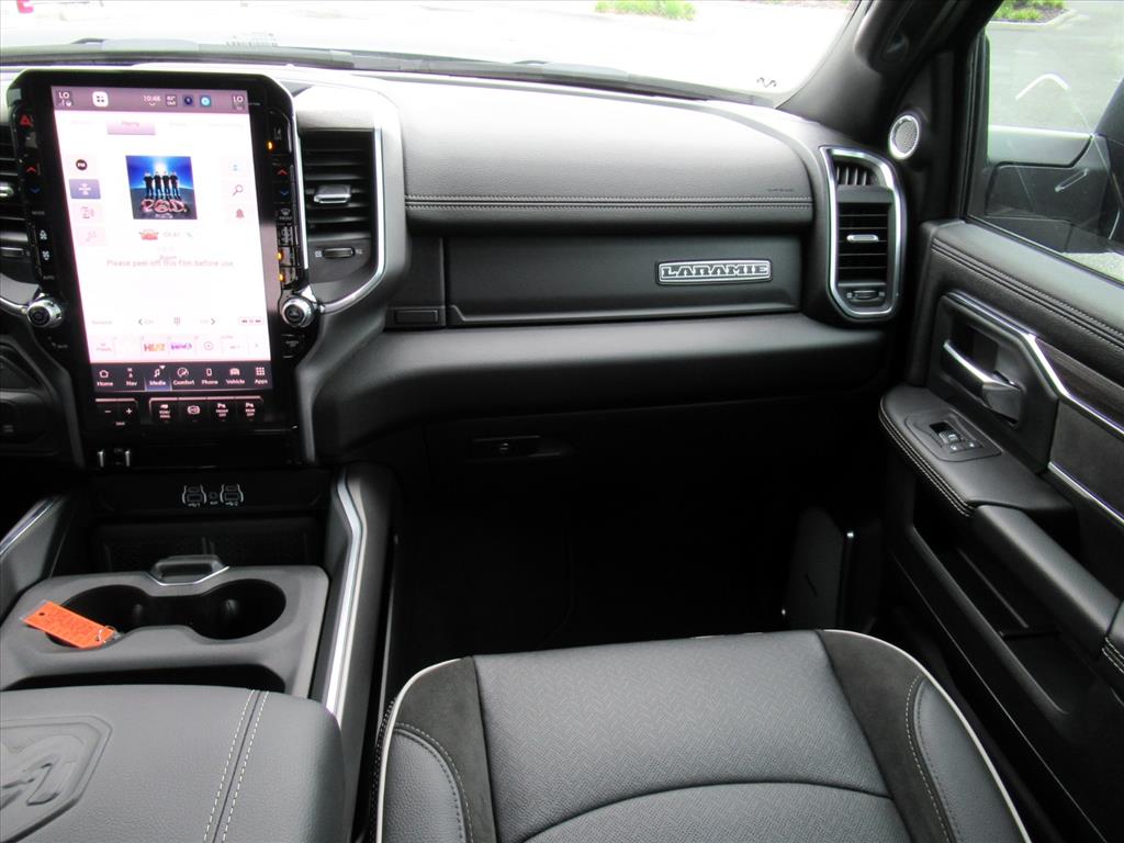 2026 Ram 2500 Laramie photo 16