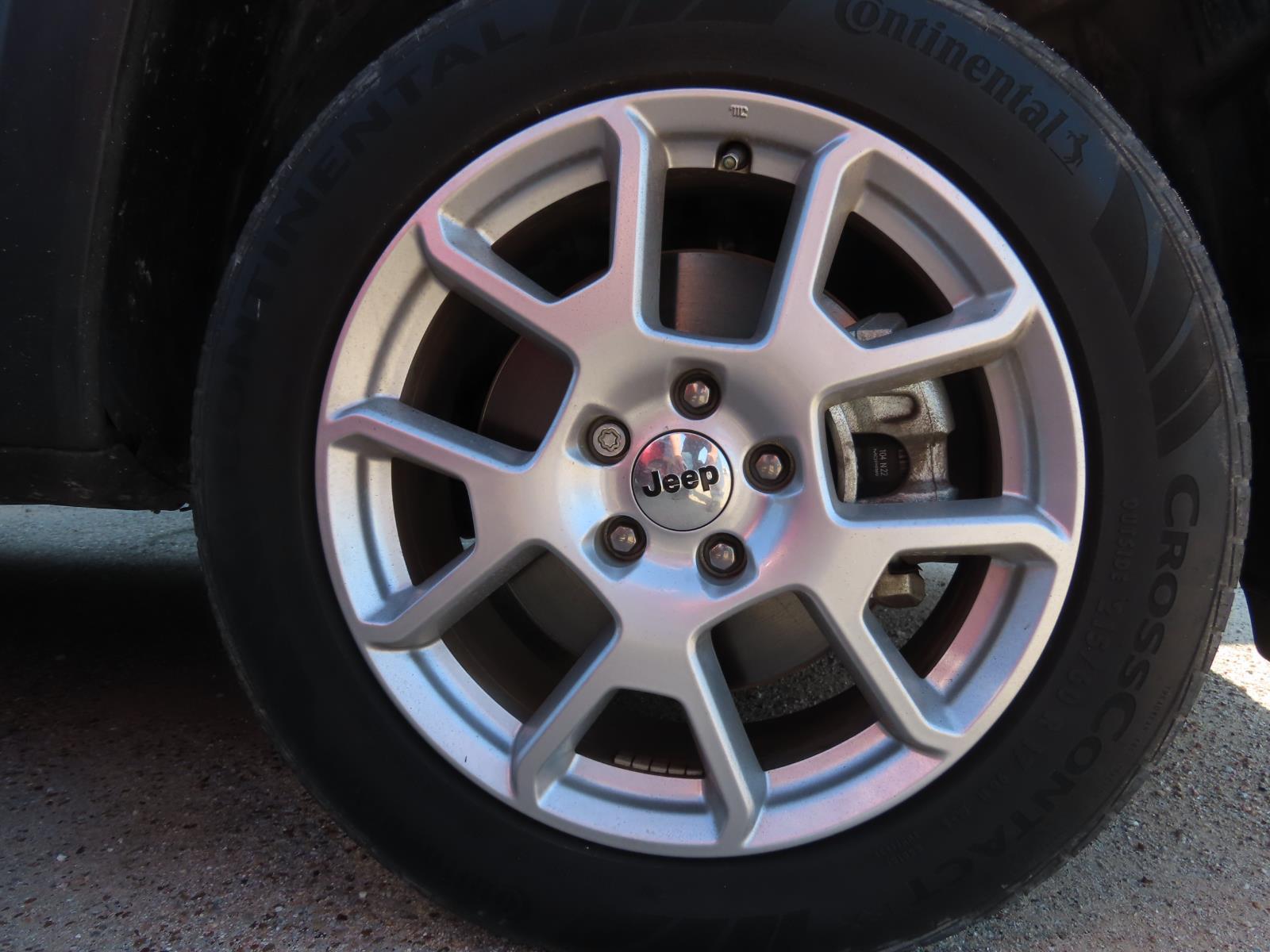 2022 Jeep Renegade Latitude photo 2
