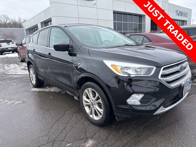 Used 2017 Ford Escape SE with VIN 1FMCU9GD2HUE13925 for sale in Orchard Park, NY