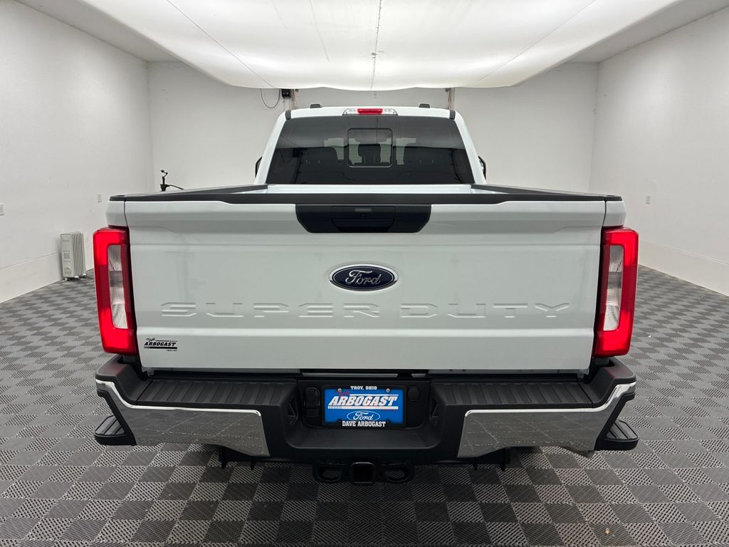 2026 Ford F-250 photo 6