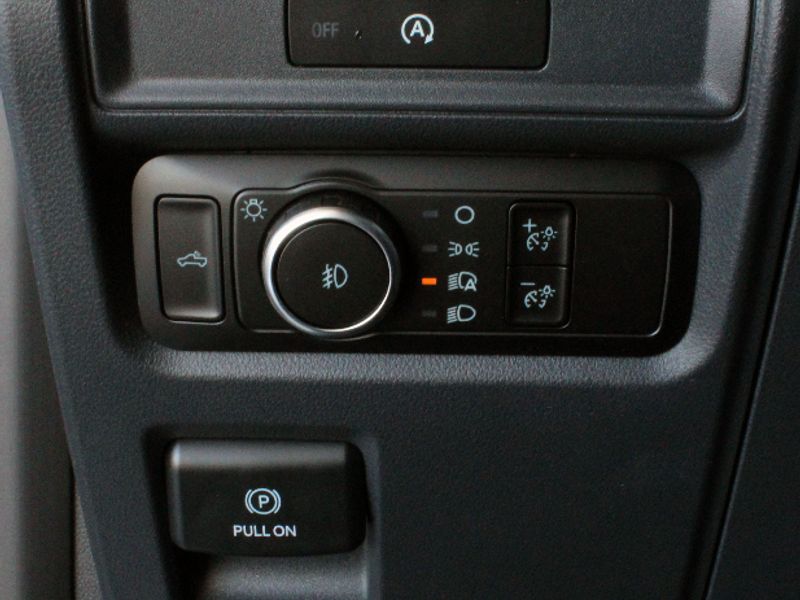 2025 Ford F-150 STX photo 4