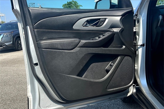 2022 Chevrolet Traverse Leather photo 18