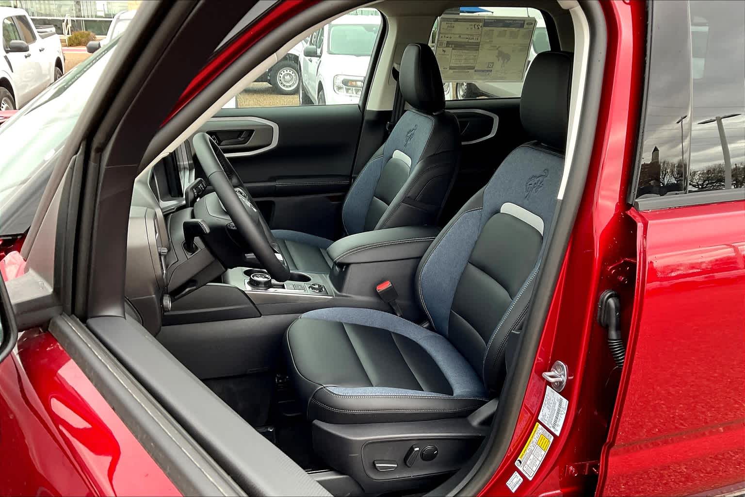 2025 Ford Bronco Sport Outer Banks photo 9