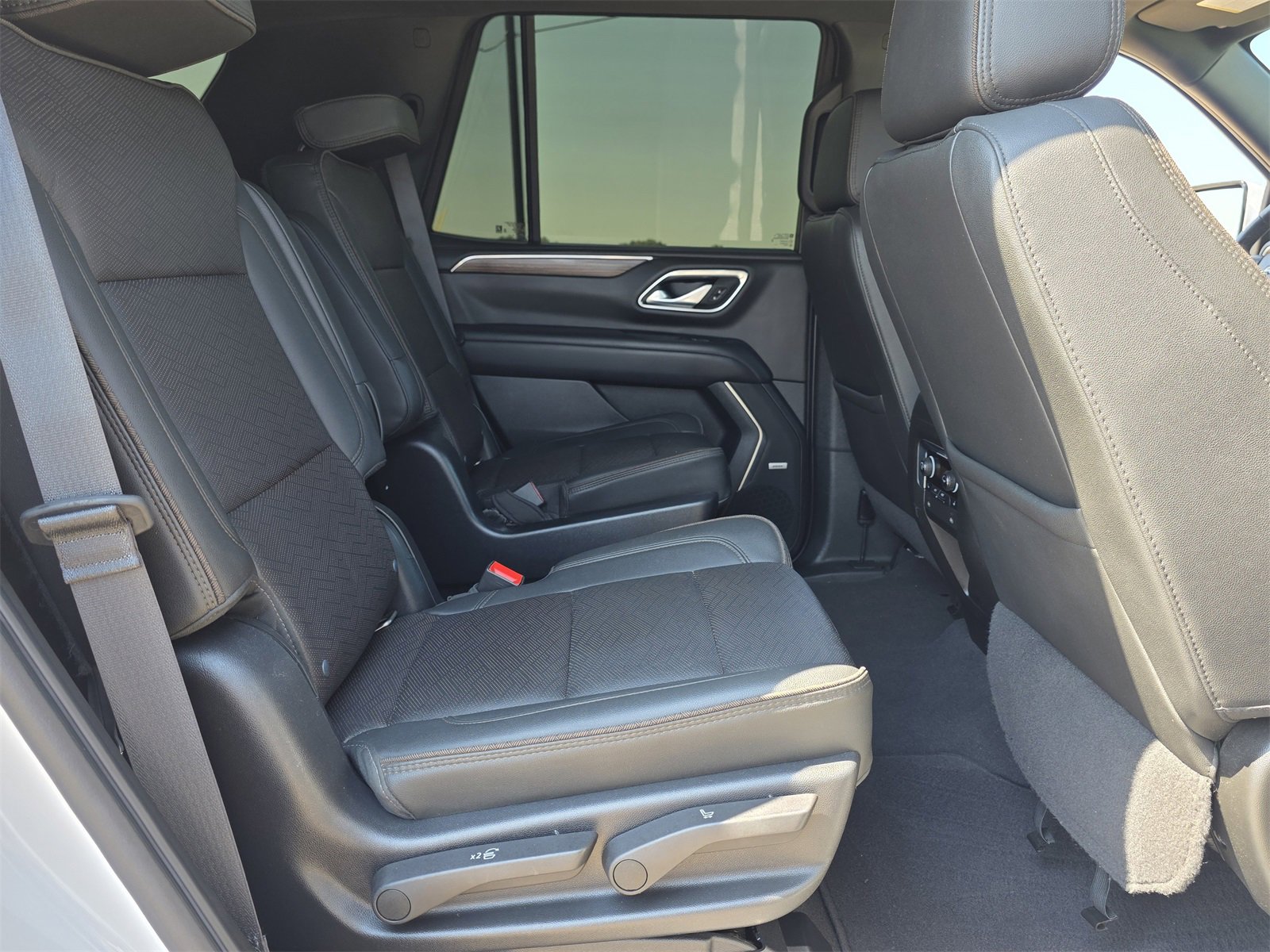 2022 Chevrolet Tahoe High Country photo 27