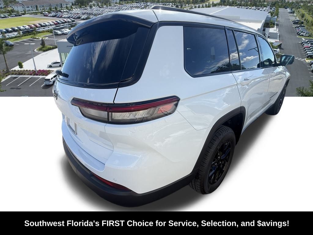 2025 Jeep Grand Cherokee Altitude X photo 4