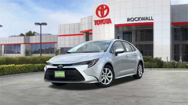 2026 Toyota Corolla LE's photo