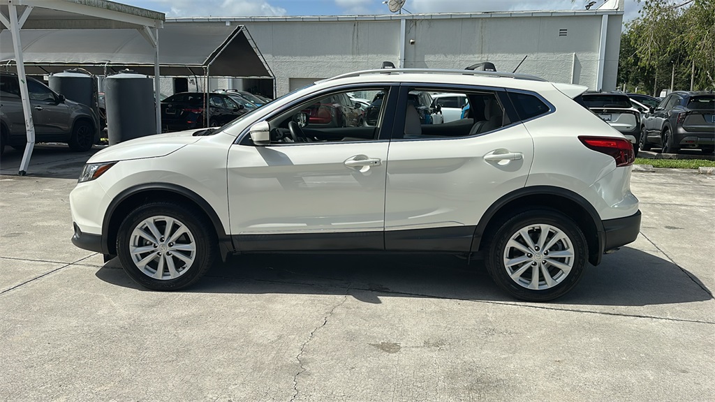 2018 Nissan Rogue Sport SV photo 3