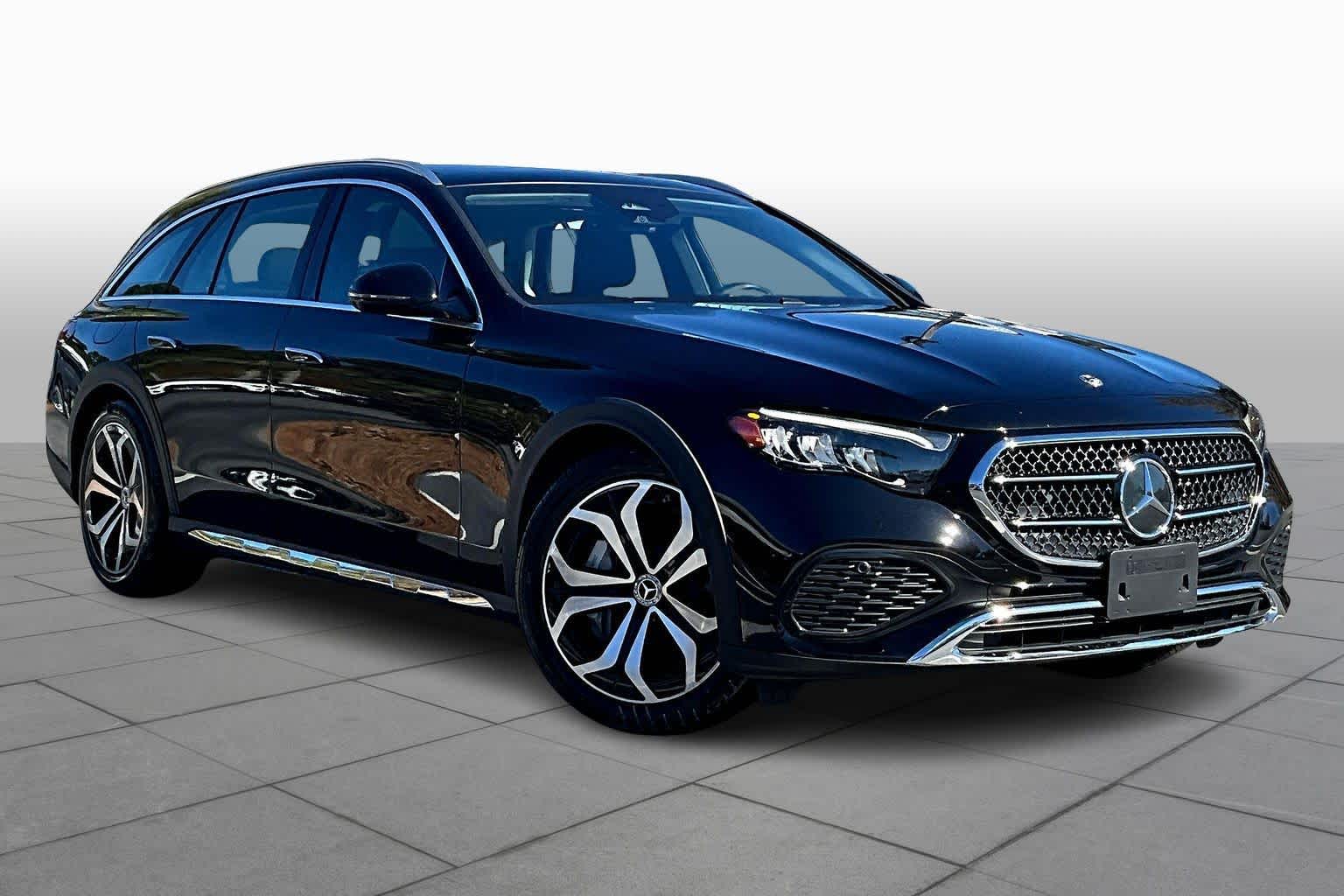 2025 Mercedes Benz E 450 4MATIC All-Terrain Wagon photo 2