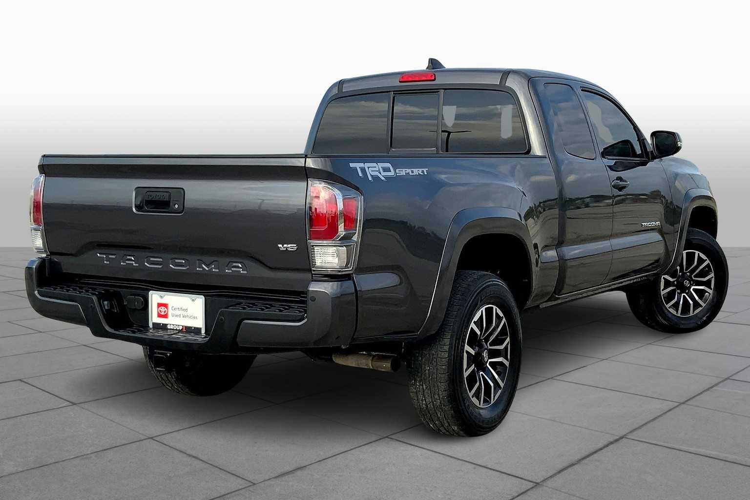 2023 Toyota Tacoma TRD Sport V6 photo 11