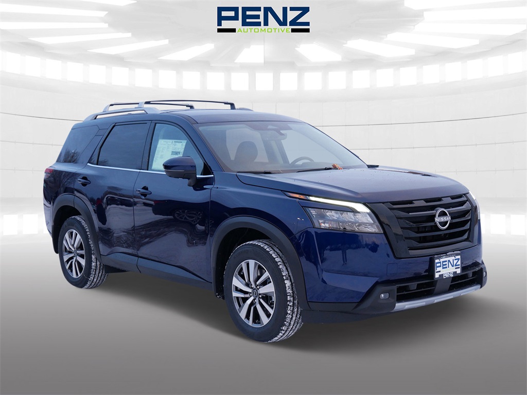 2025 Nissan Pathfinder SL's photo