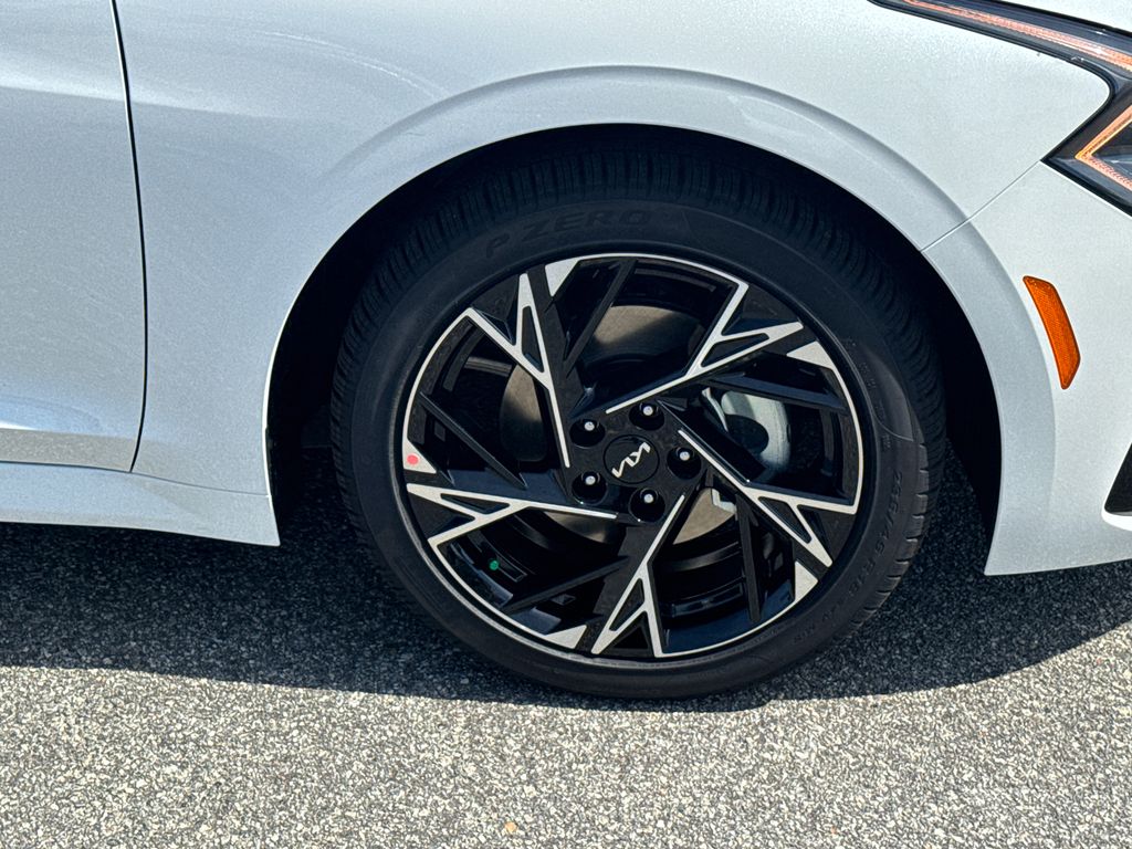 2026 Kia K5 GT-Line photo 12