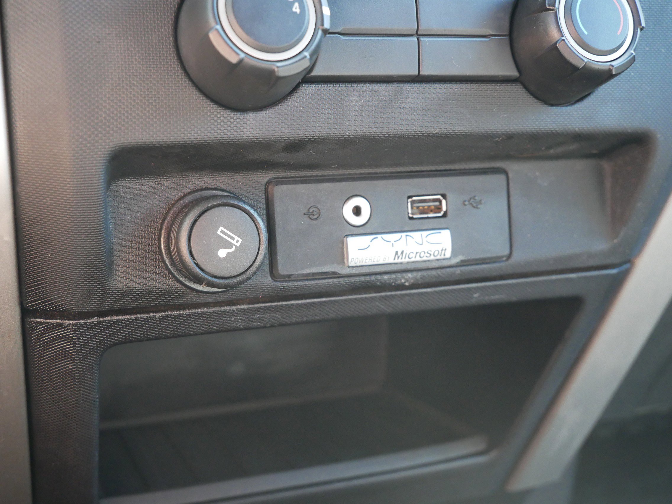 2012 Ford F-150 XLT photo 21