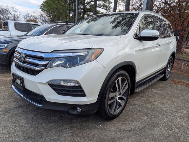 2017 Honda Pilot Touring's photo