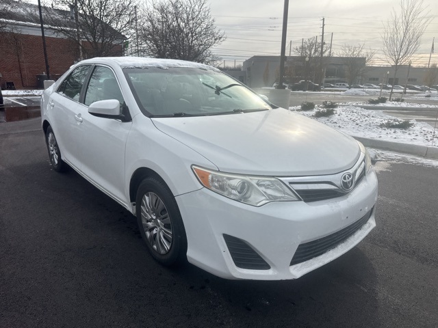 2012 Toyota Camry LE photo 4