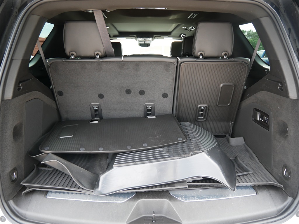 2023 Cadillac Escalade Premium Luxury photo 9