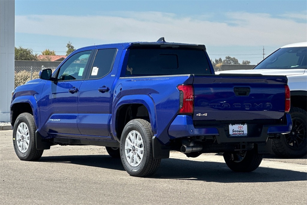 2025 Toyota Tacoma SR5 photo 6