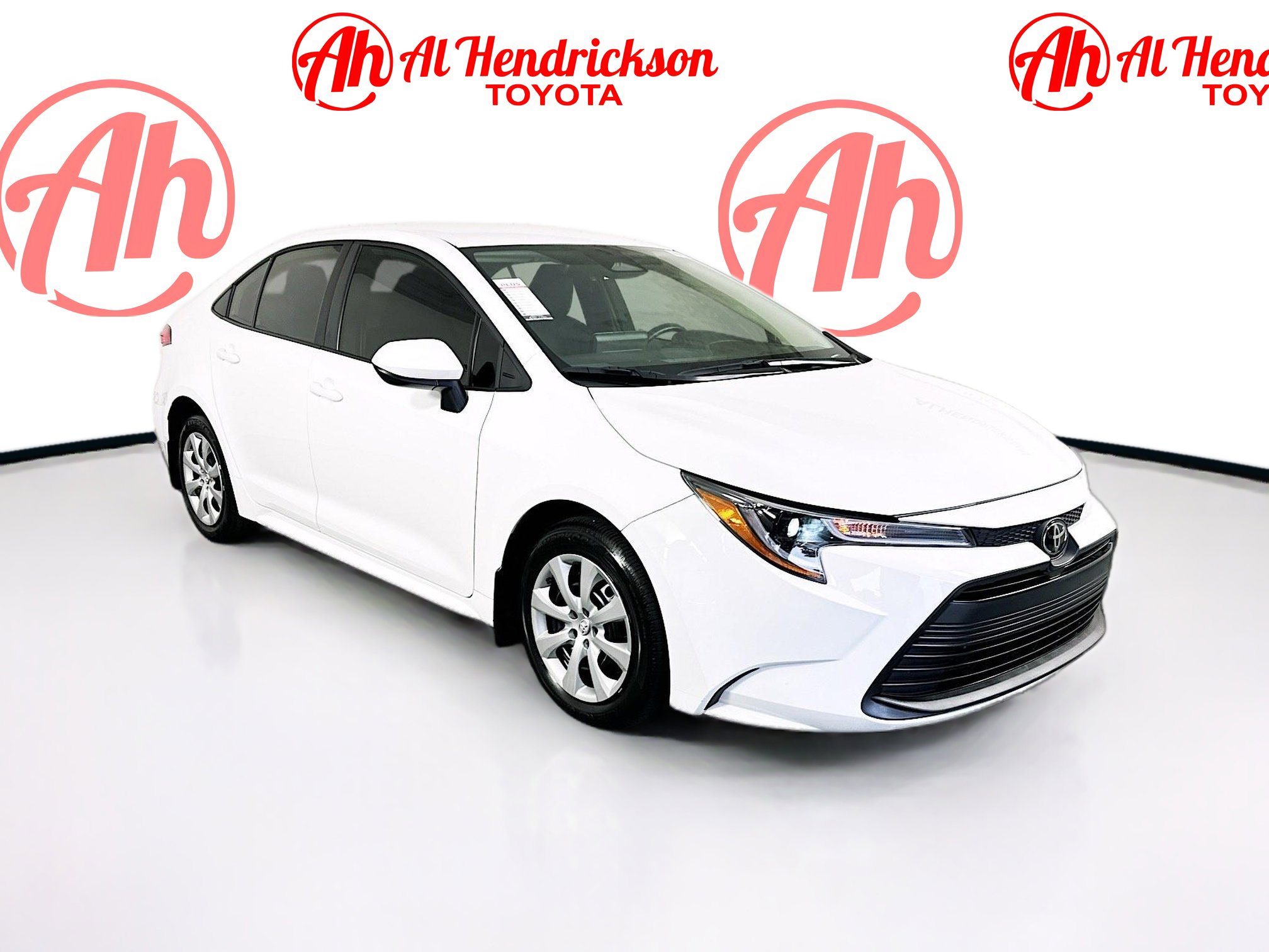 2025 Toyota Corolla LE's photo