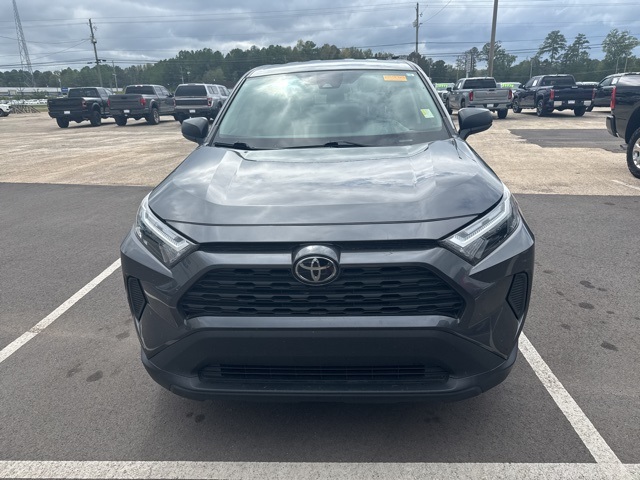 2023 Toyota RAV4 LE photo 2