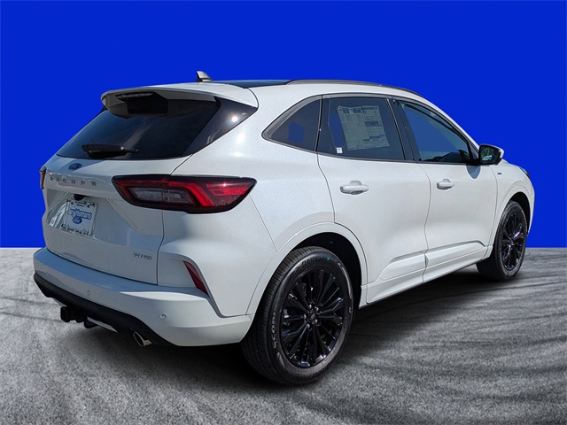 2025 Ford Escape ST-Line Elite photo 3