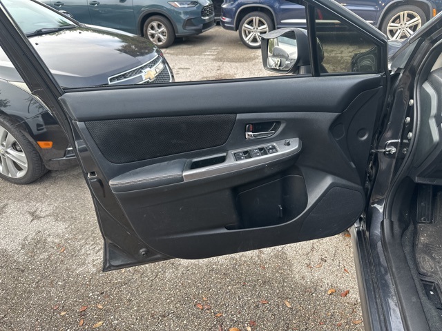 2016 Subaru Crosstrek 2.0i Premium photo 11