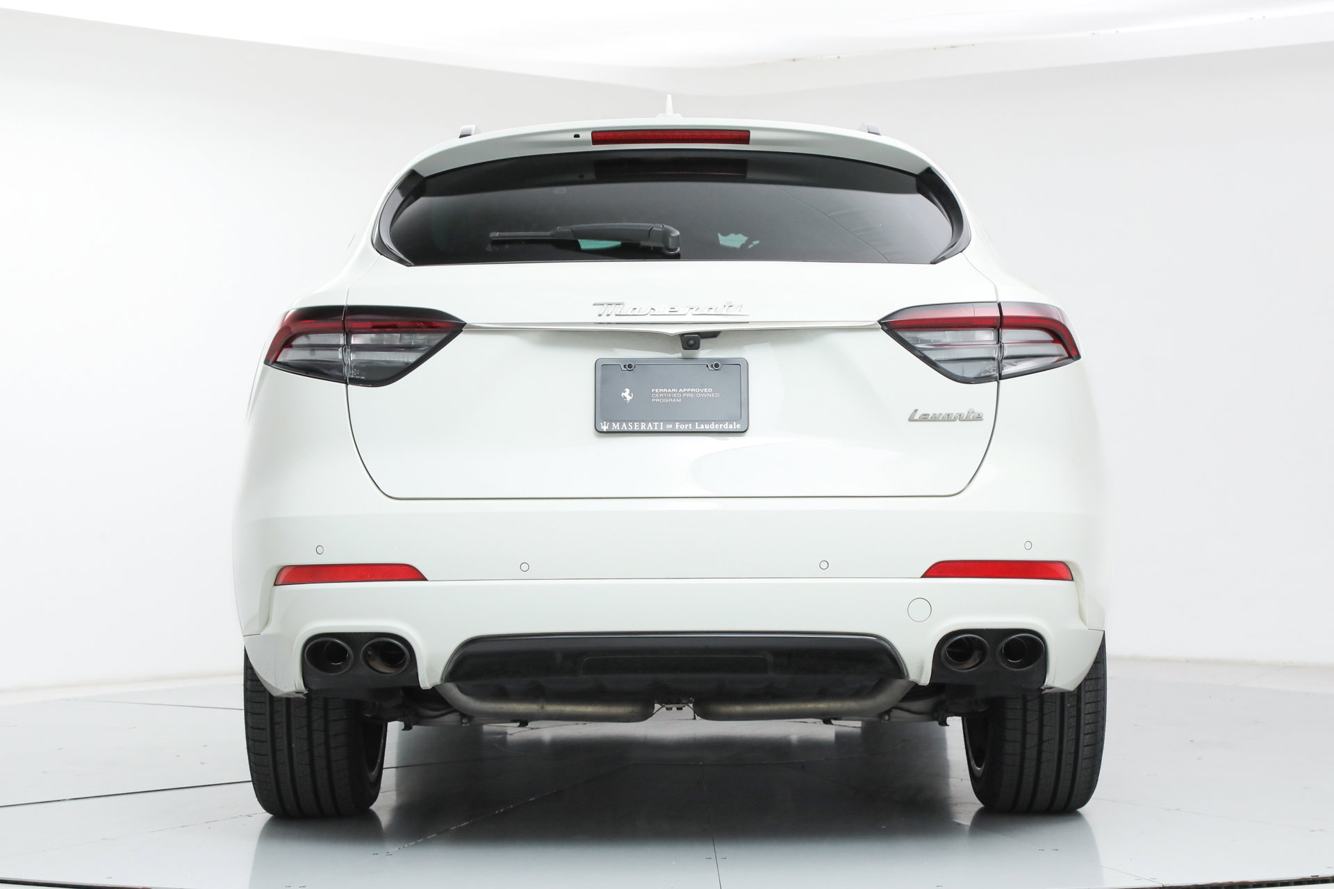 2022 Maserati Levante GT photo 2