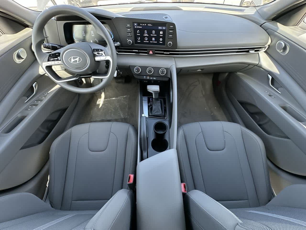 2025 Hyundai Elantra SE photo 21