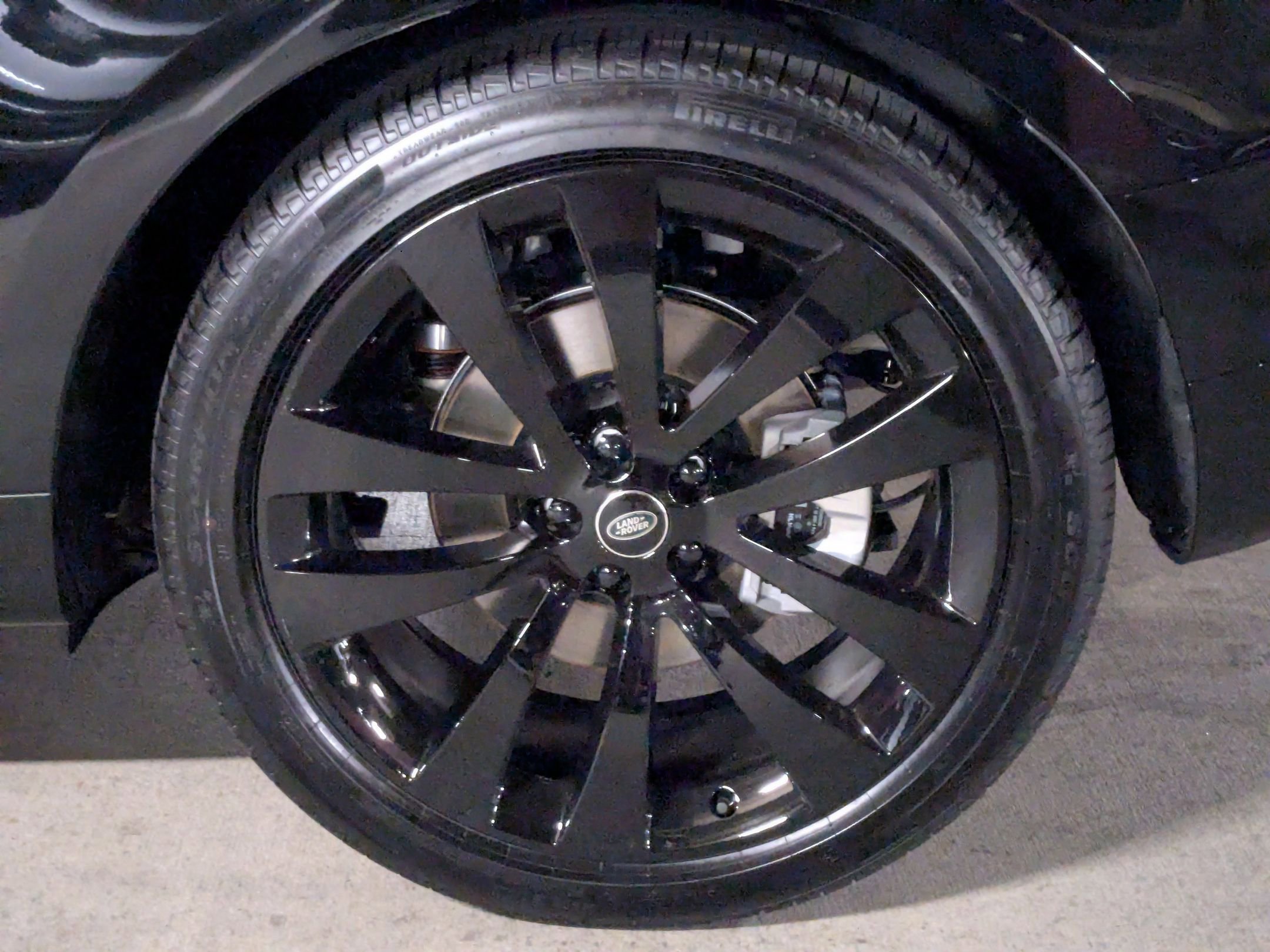 2025 Land Rover Range Rover Sport SE photo 10