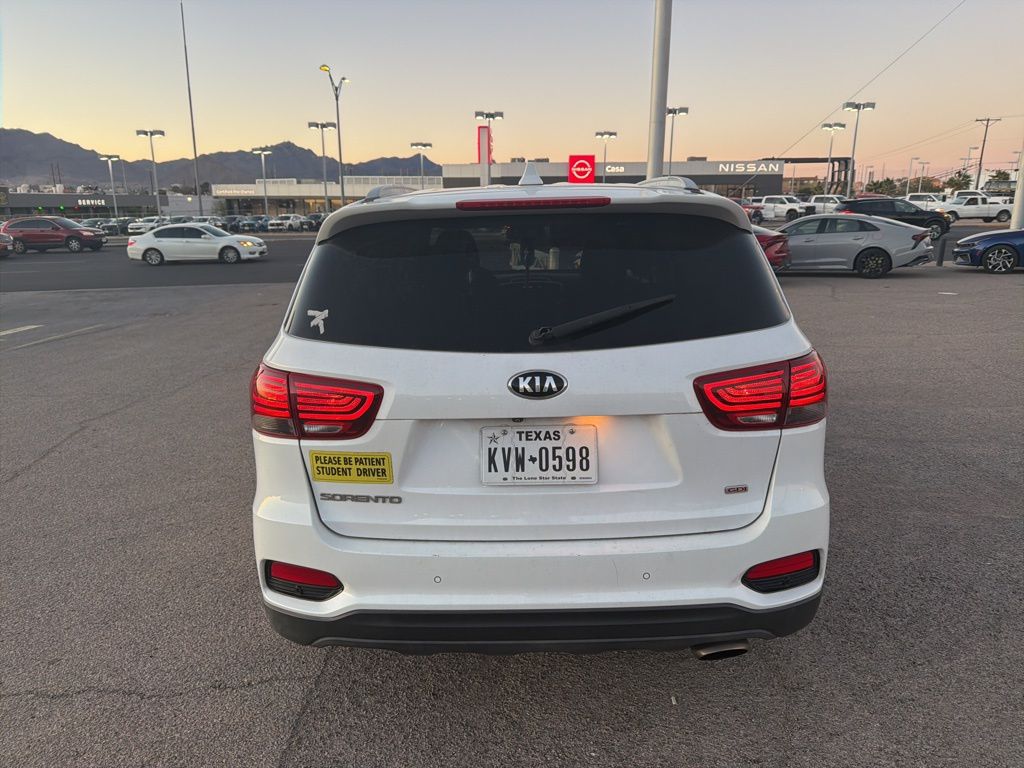2019 Kia Sorento LX photo 4